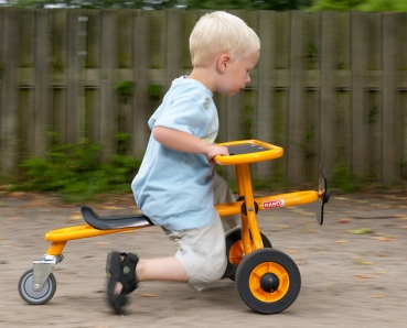 Preview: Flieger 7047